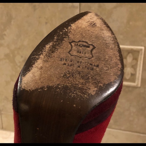 STUART WEITZMAN “StitchUp” Scarlet suede pumps - Picture 6 of 7